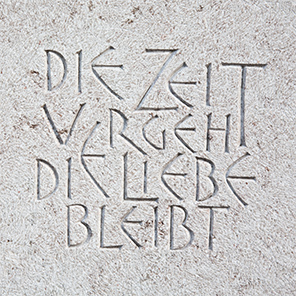 Die Zeit vergeht, die Liebe bleibt